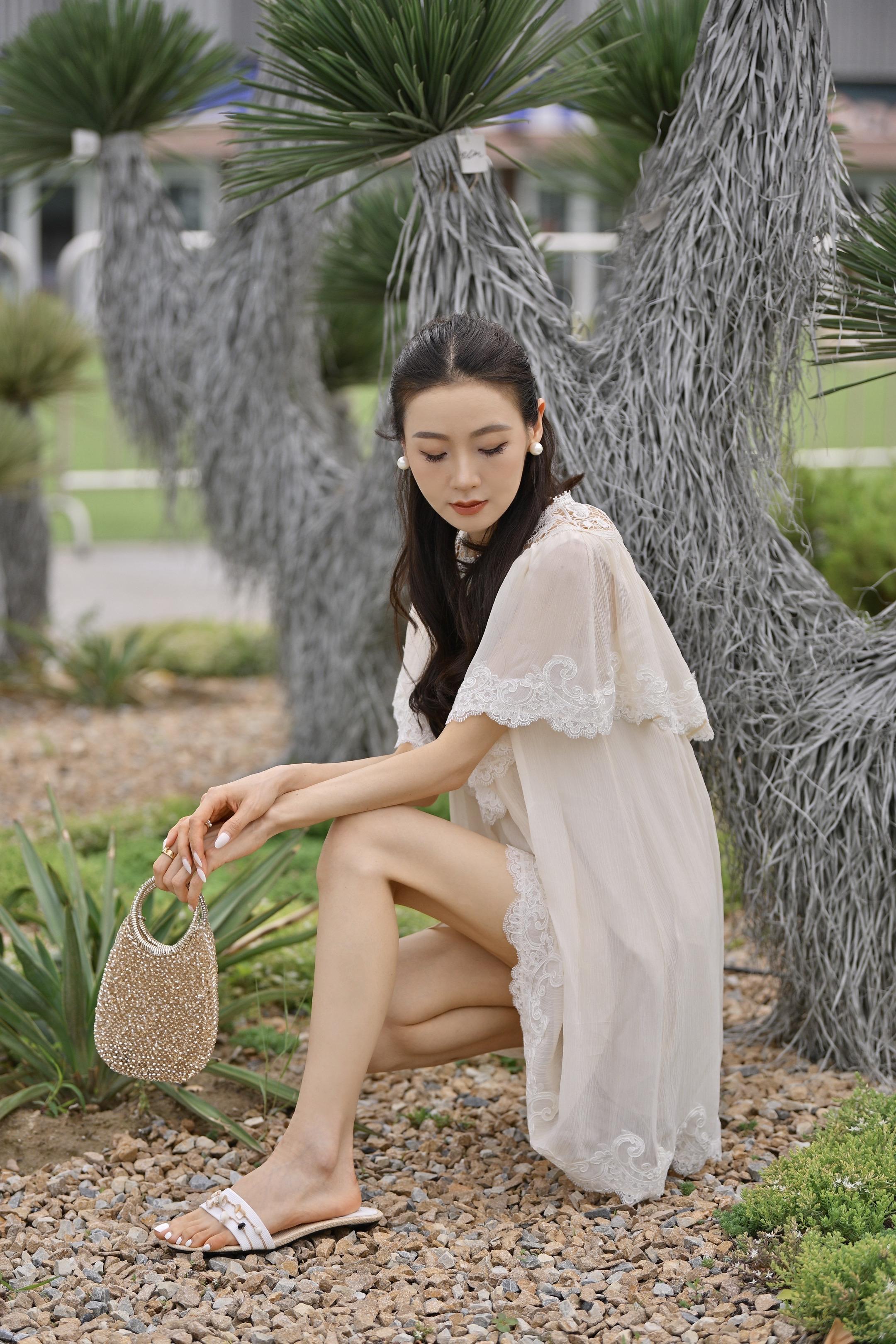 我比夏天 先到你身边。