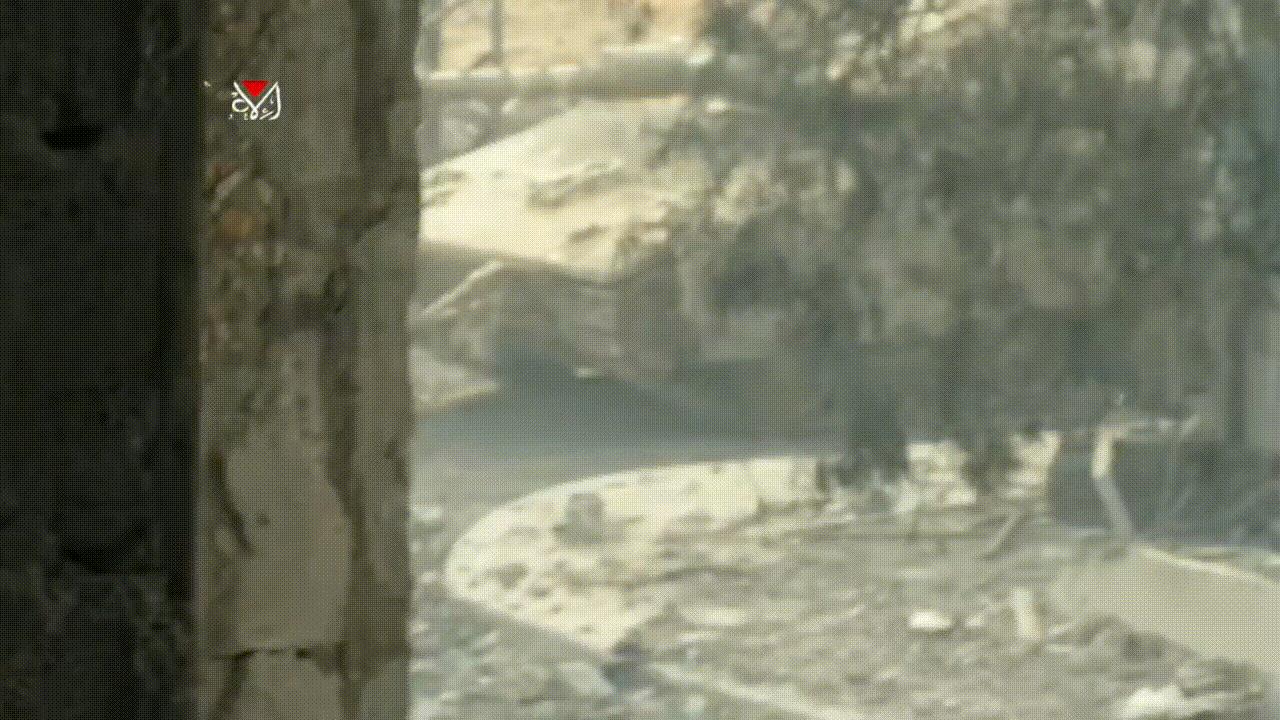 【哈马斯士兵打坦克】美以私底下早就串通好了，等以军三个师攻占加沙城并清