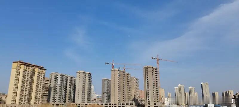 楼市小阳春马上就结束了。很多看涨房价的人都开始慌了。大家可以观察一下那些前段