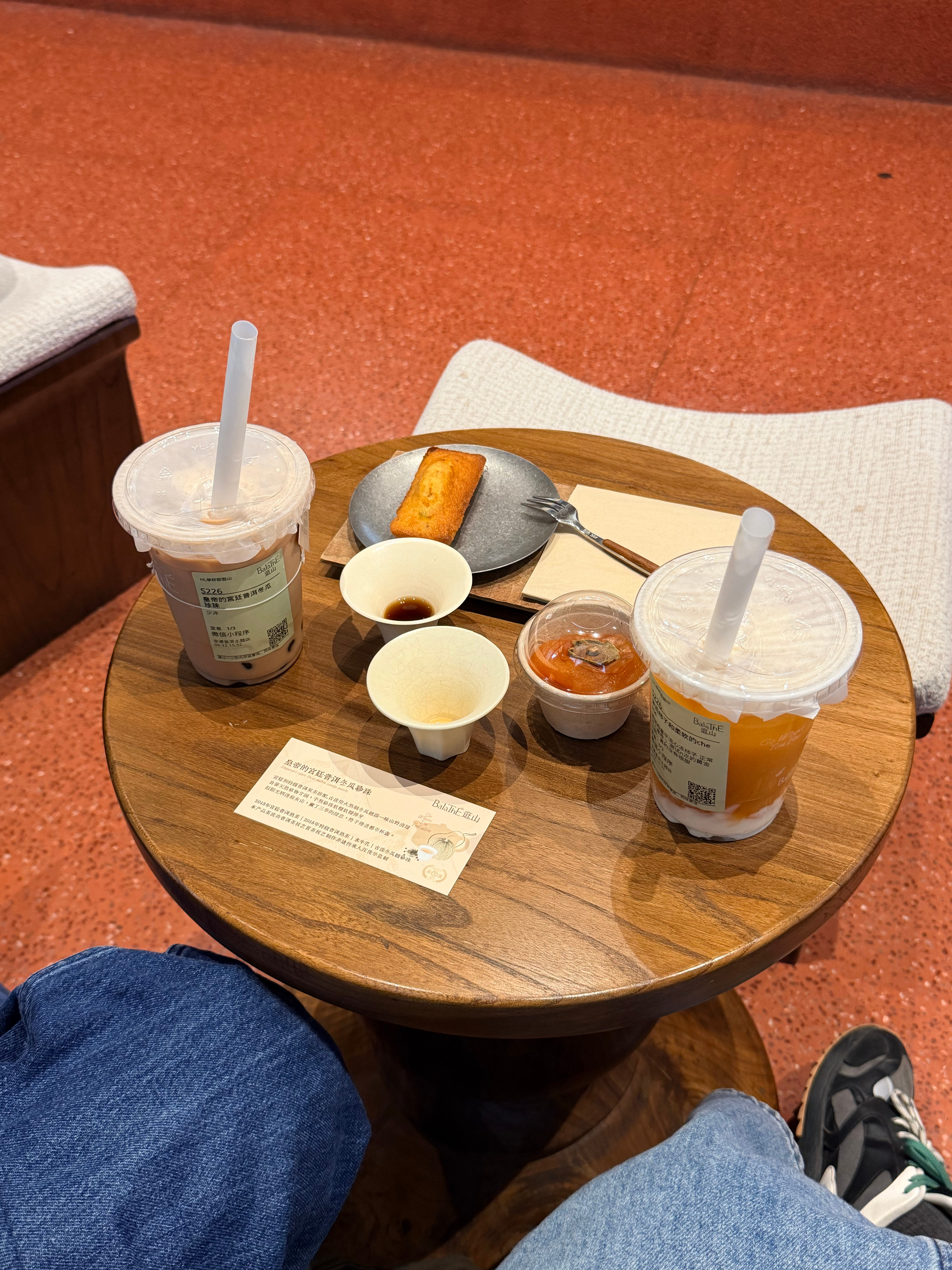 来上海啦下雨天懒懒散散的吃吃逛逛🌧️上海