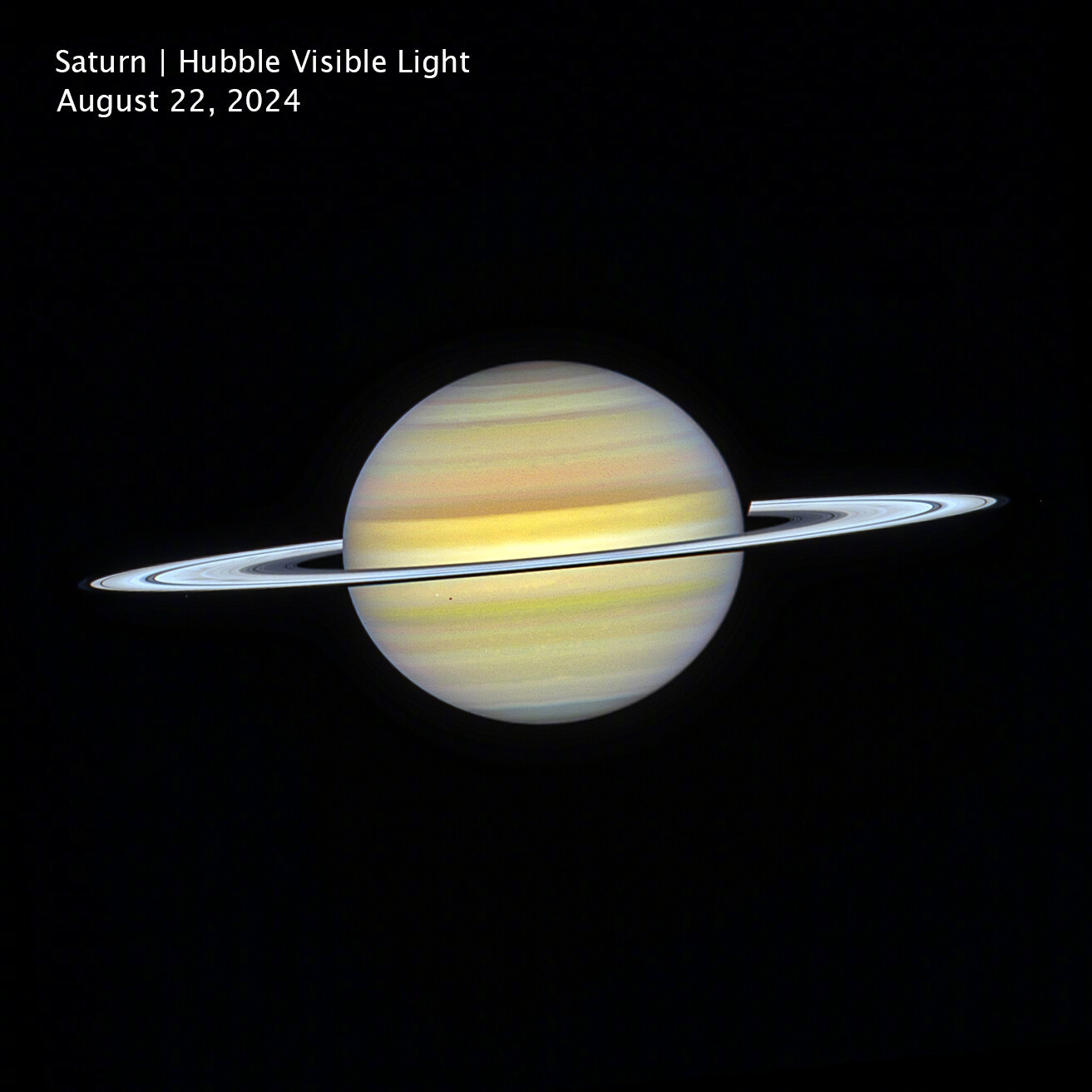 两台太空望远镜在2024年先后对准土星，拍下了同一颗行星截然不同的两张面孔。哈勃