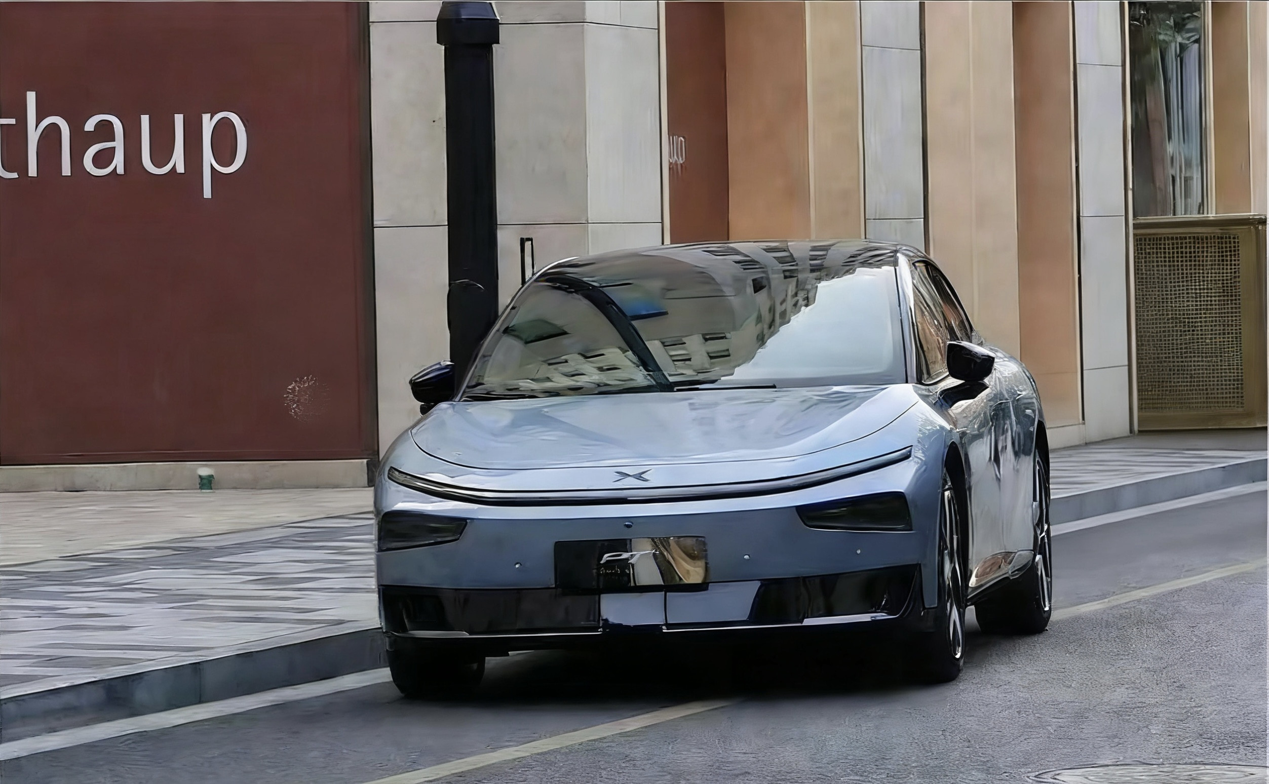 咱们今天就来聊聊2026款小鹏P7+，看看它在高手云集的电动车市场里...