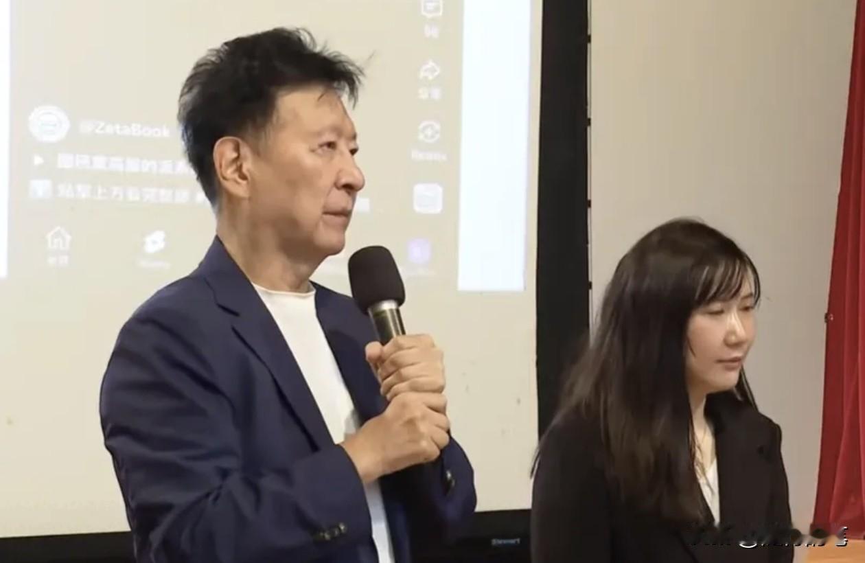 赵少康真的是年纪越大越令人无语了，什么事都要推到大陆身上，荒谬至极。赵少康多