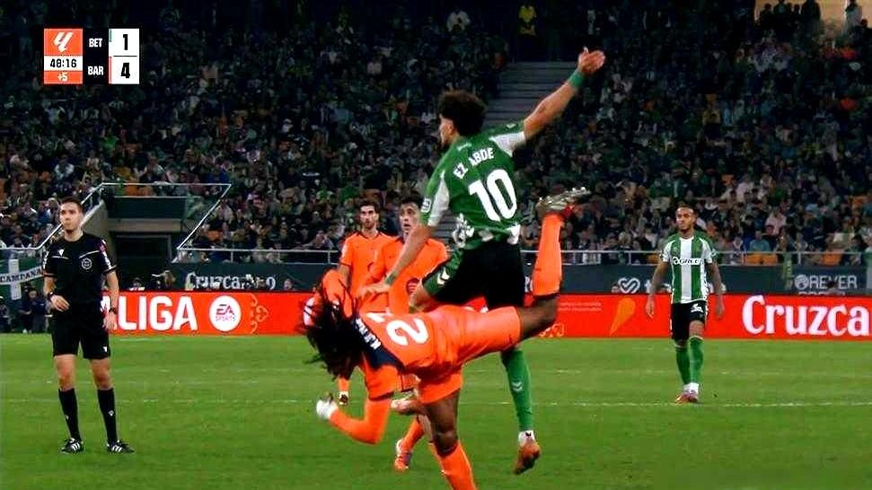 拉什福德4次射门0射正，这主力位置真悬了。另一边的巴萨简直是青春风暴，一场5