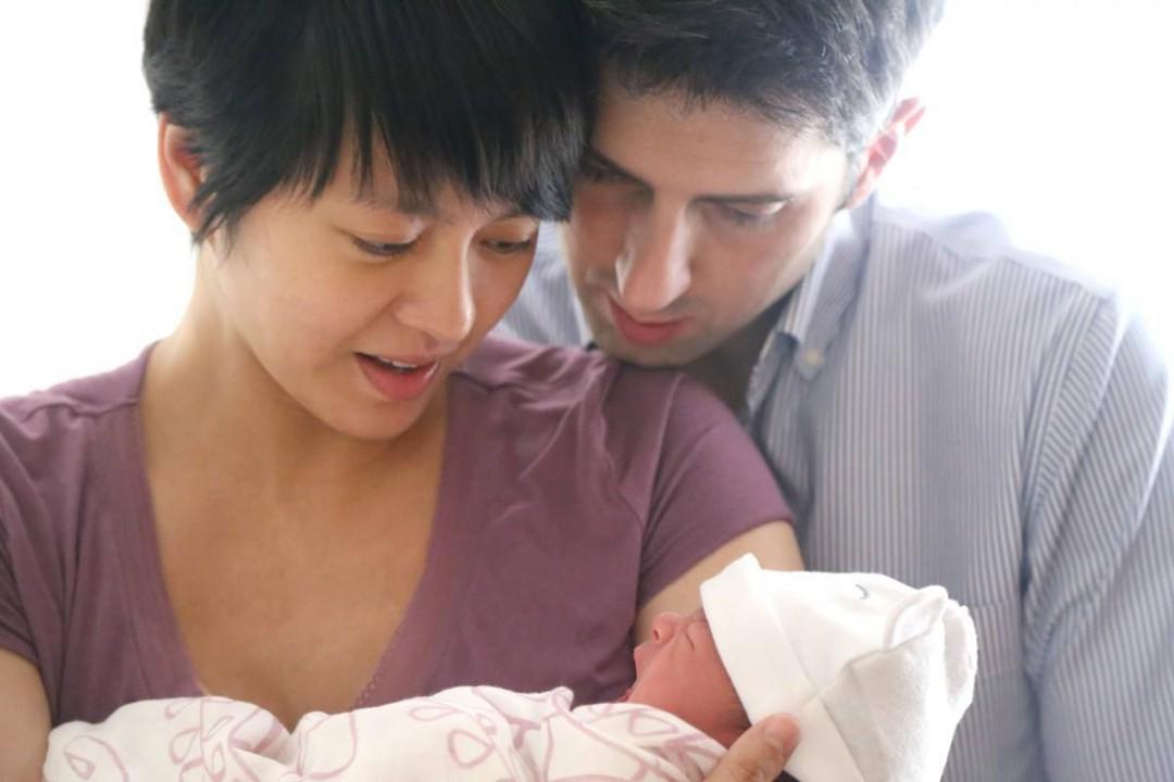 为什么要坐月子？以前人都要讲坐月子，不能吹风，要呆在房间里，吃饭睡觉就在那一