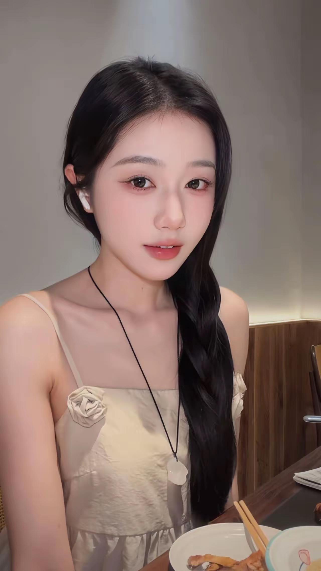 什么样的标准堪称是美女漂亮可爱型的女生