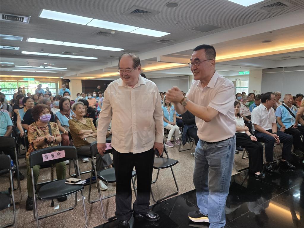 李干龙曝李四川党内民调也领先喊话“新北不能输”民调领先6.79个百分点李四