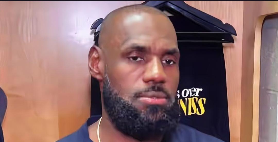 詹姆斯为何对驱逐新秀蒂耶罗怒不可遏？在火箭115-96大胜湖人的季后赛G4赛后