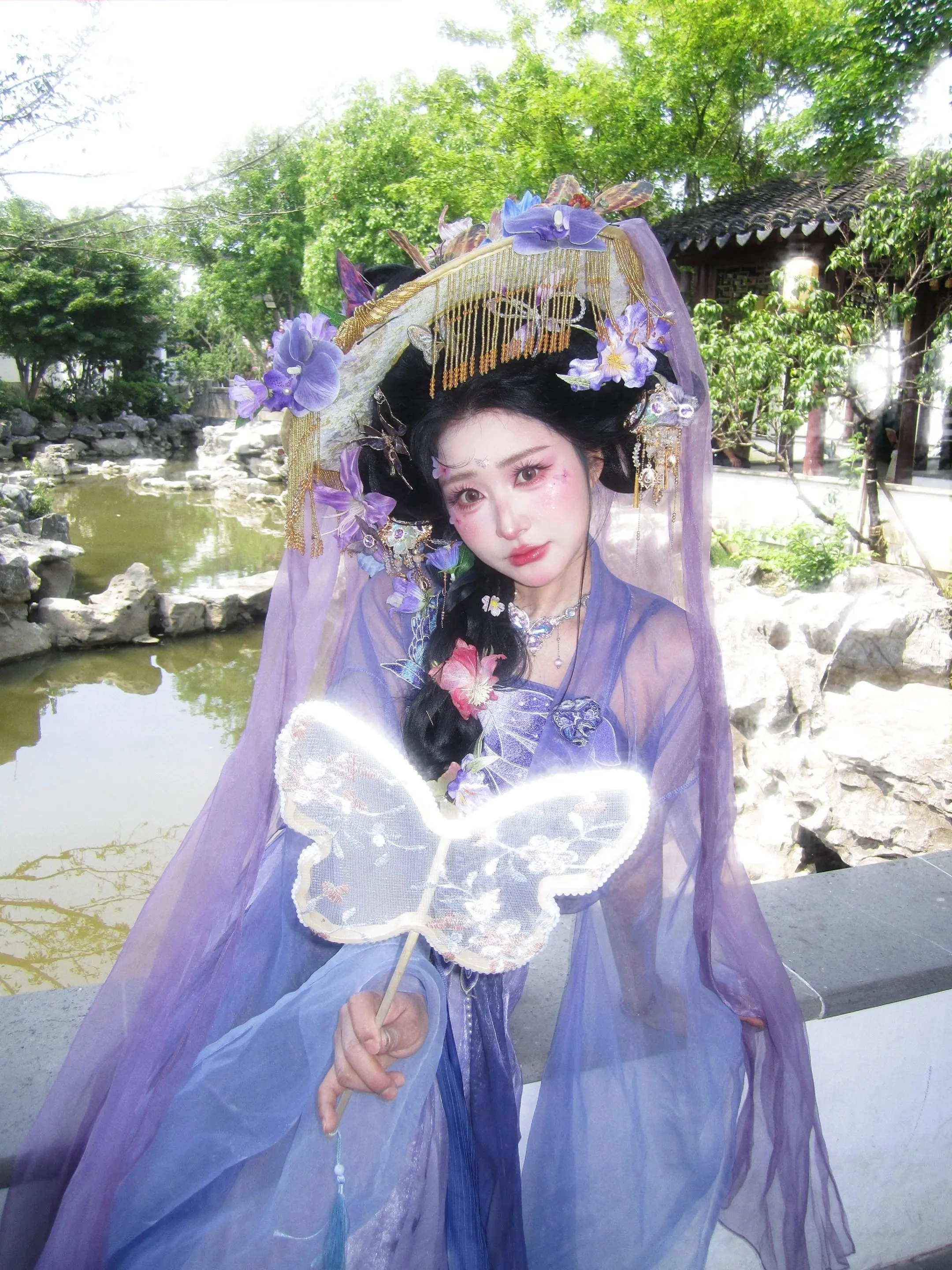 选ccd还是相机？    评论里让我康康你们在苏州拍的汉服！