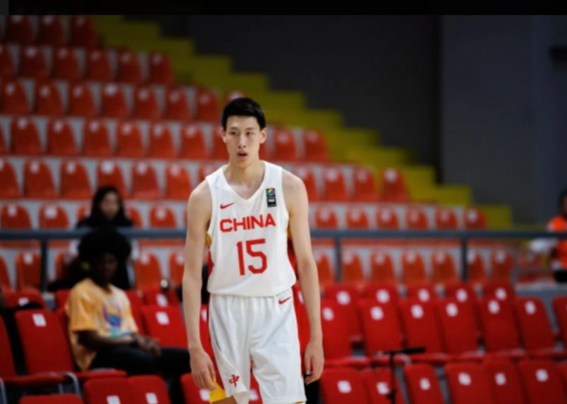 中国u19系列的篮球青训任重道远中国u19男篮在争夺第9名的排位赛中76比8