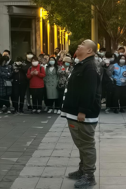 德云社处罚杨鹤通，郭德纲这次是真生气了？刚刷到的消息，德云社发公告处罚杨鹤通，