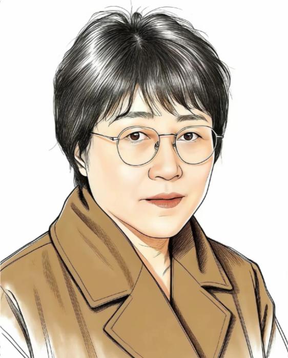 性学专家李银河说：“做老婆的，别管男人跟谁睡，他出去了，不在你身边，你管他