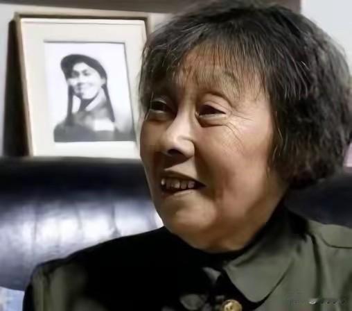 1994年，“英雄儿女”解秀梅脑梗住院，欠了医院30000元治疗费，医院刚下达停