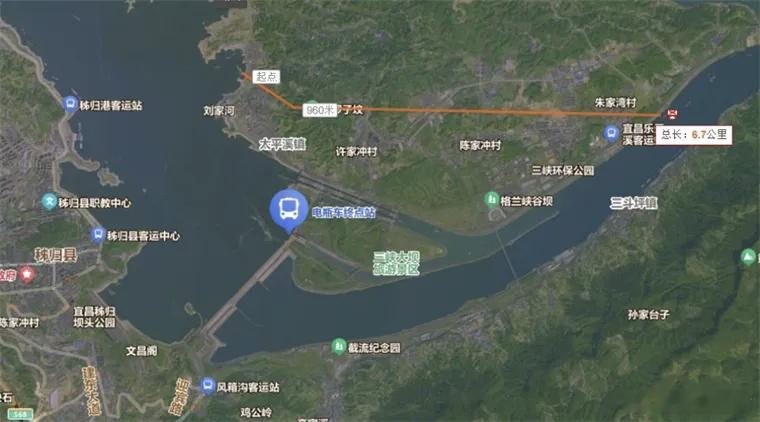 猛砸1000亿，再造一个三峡！在今天的中国，“超级工程”已经是个司空见惯的词。