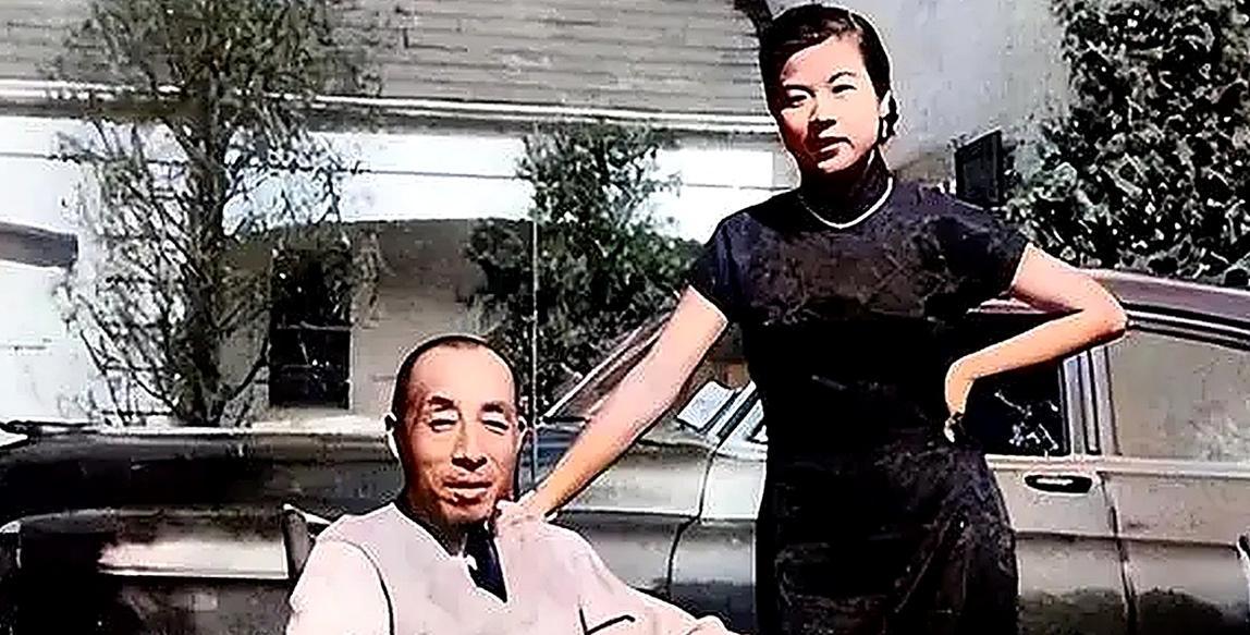 1954年，一富家小姐看上了一个穷小子，父母极力反对，但她仍然拿出私房钱，对穷小
