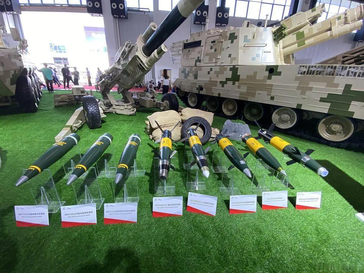 中国PLZ-05式155毫米自行榴弹炮核心优势：采用52倍径身管（身管长度=口