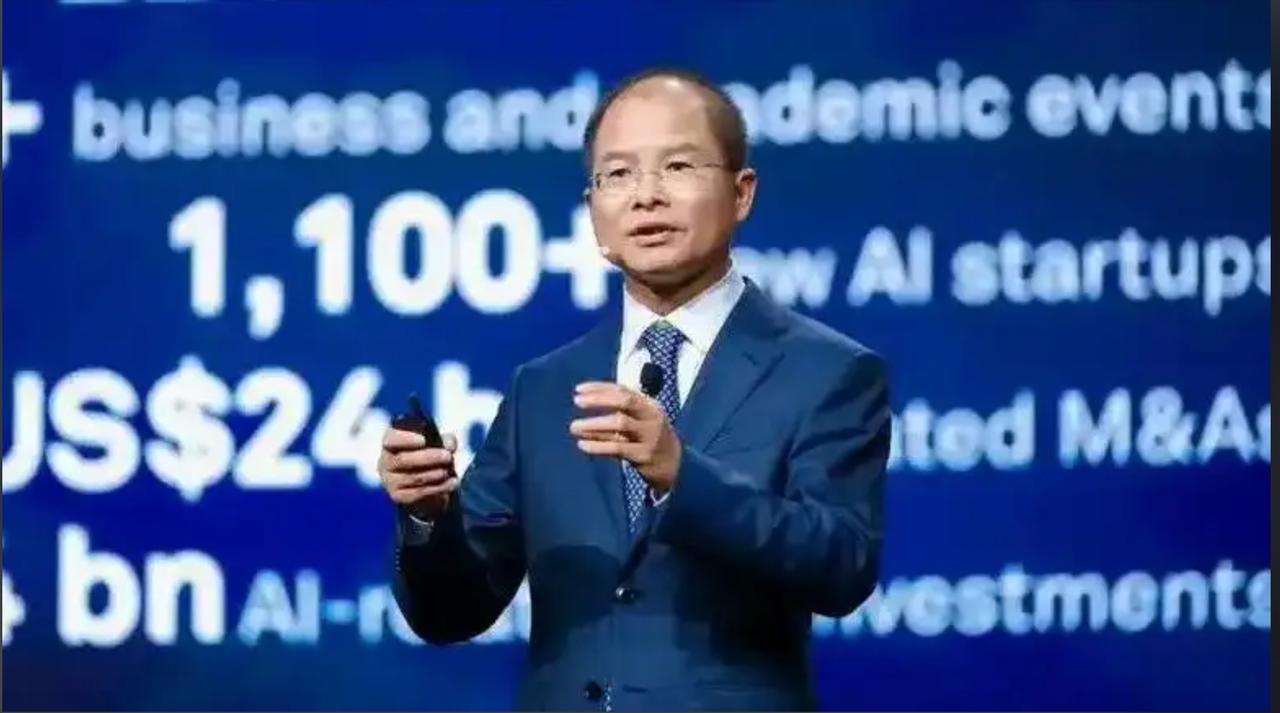 又想给中国挖坑？结果被华为机智化解最近华为轮值董事长徐直军接受媒体采访，被问