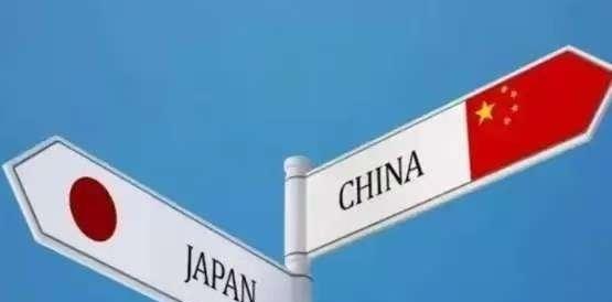 一位新加坡网友表示，日本之所以敢屡屡挑衅中国，丝毫不惧怕中国，并非仅仅是美国的挑