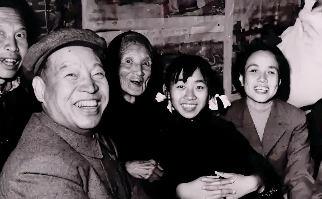 1986年，彭真委员长外出视察，途经老家临汾一带。临汾地委书记专门来请，讲：“彭
