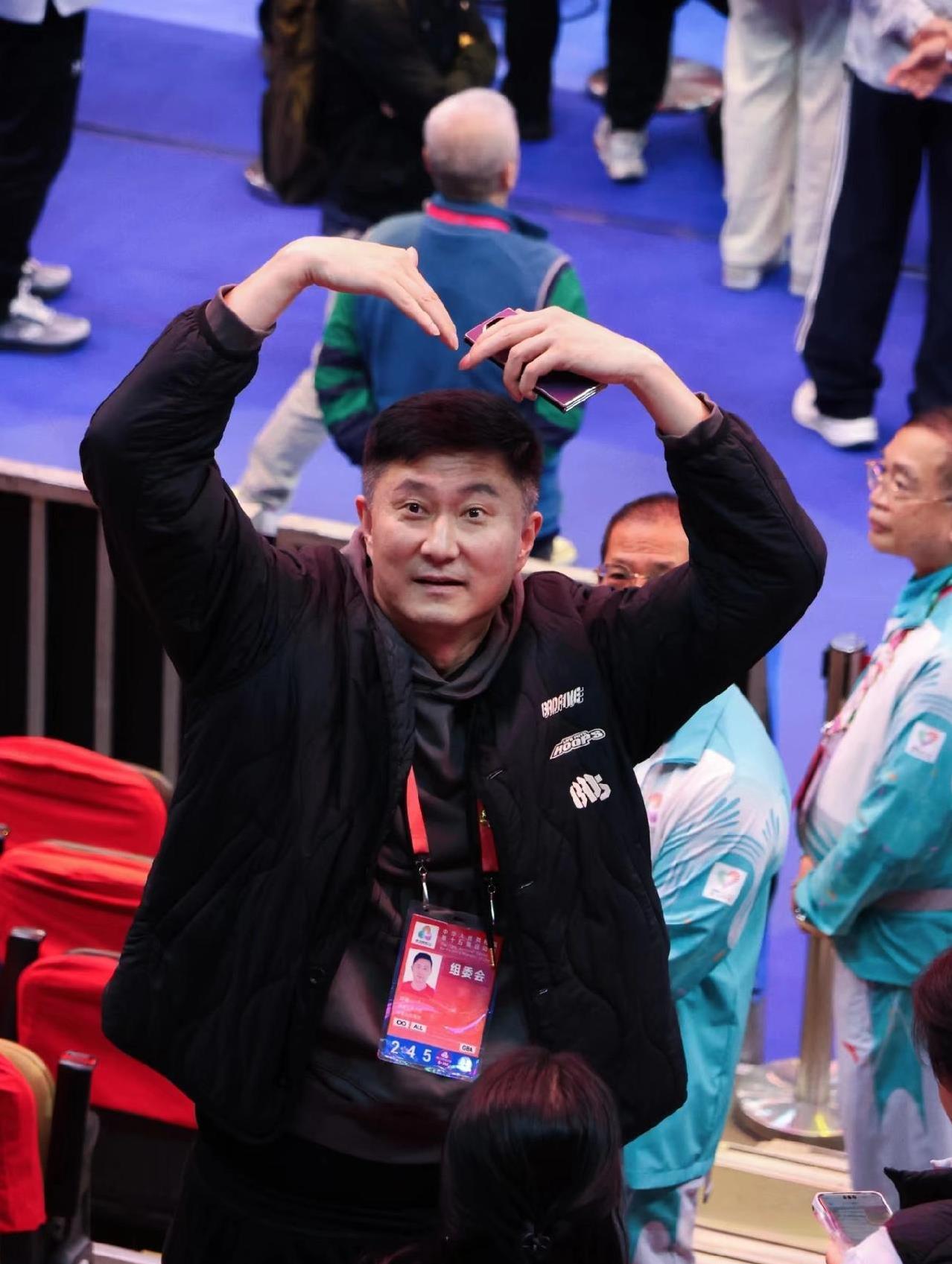 一碗水端平！杜锋执教男篮国家队能力不比郭士强差，强烈建议，在打韩国赛前，杜锋给郭