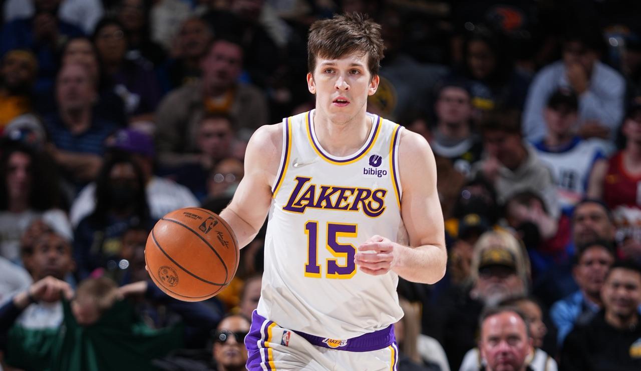 火箭用伊森谢泼德交换里夫斯是双赢火箭队缺控卫,湖人队缺优质锋线,如果两队交易,