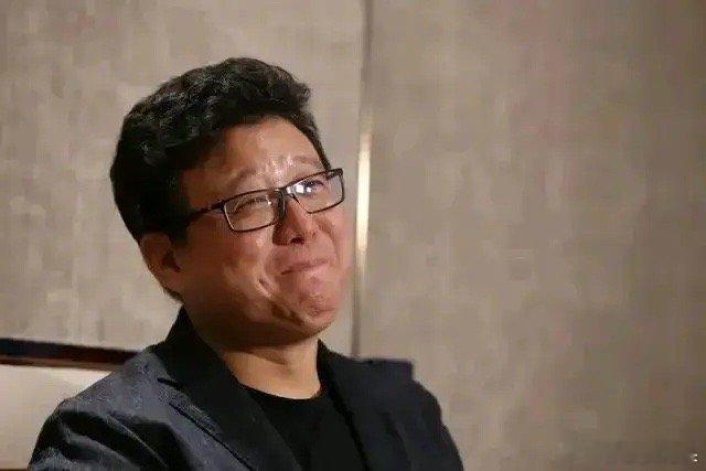 网易2025年一个季度就盈利了103亿元，账上现金更是高达1300亿。如果我是丁