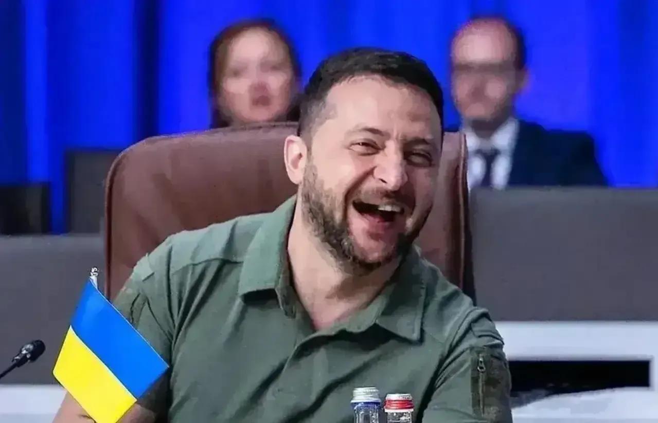 太尴尬啦。乌克兰总统泽连斯基竟然称，乌克兰军队4年伤亡5.5万人，此外有“大量人