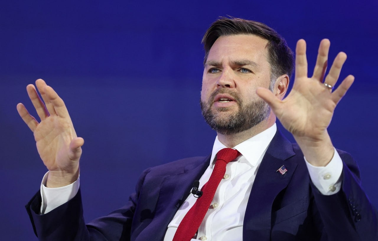 德黑兰方面已批准万斯与伊朗官员会面据Axios报道，谈判因伊朗伊斯兰革命卫队的立