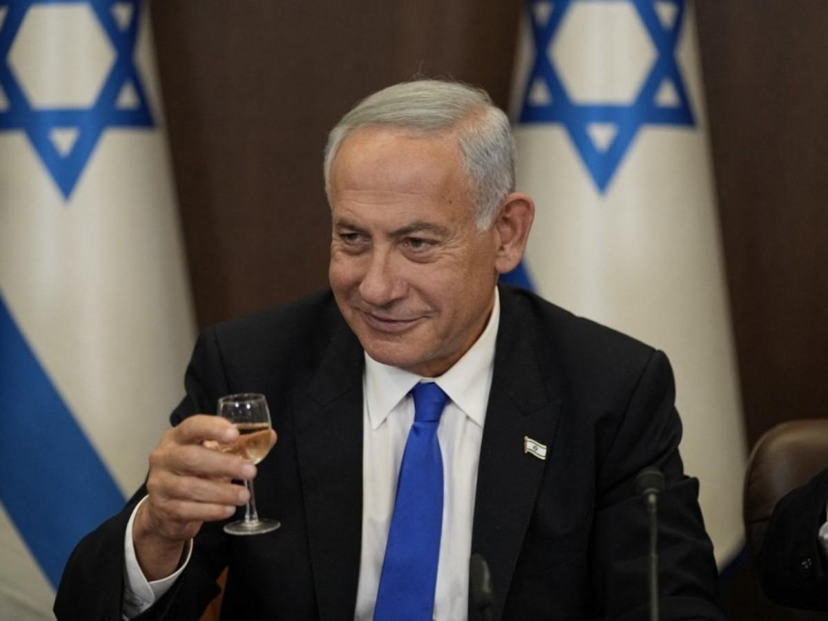 *一旦中美开战，美军将全面轰炸中国？100岁的基辛格早就发出过警告：“美国盟友再