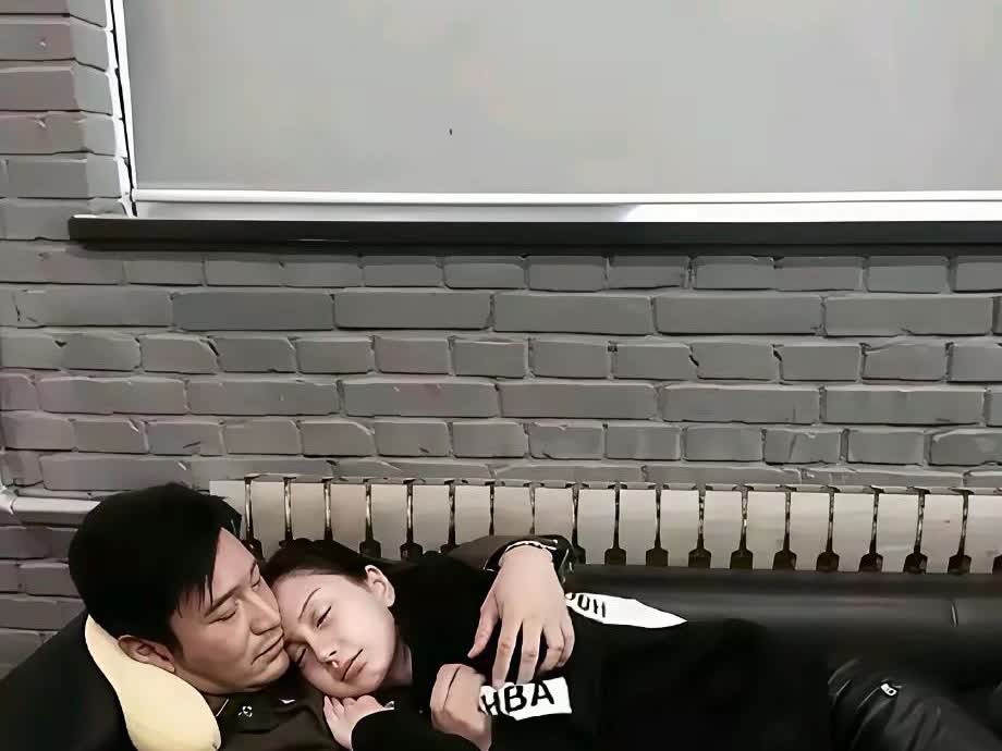 这照片，估计杨颖出10万都想删除的照片吧！
