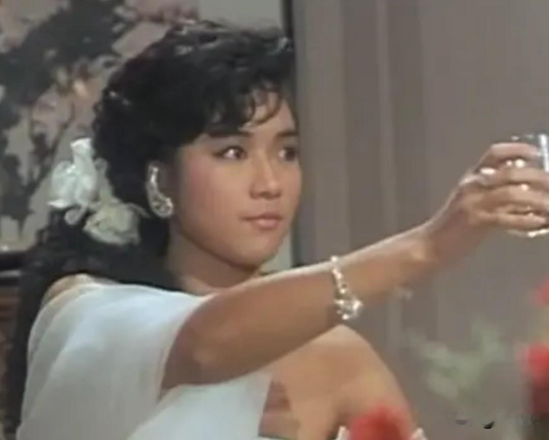 中国电影史人物之第1449位，吕秀菱（1962年1月29日一）生于台湾省台北市，