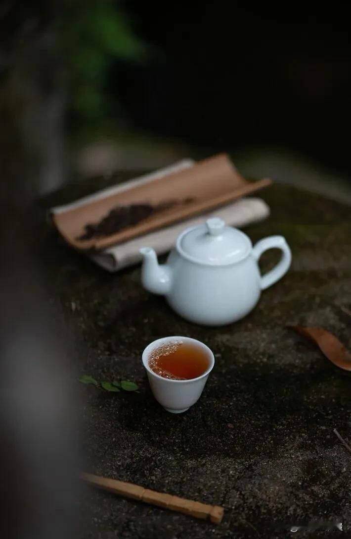 令人深思的一段话：“最好的养生，是一个人走完一生，因为任何人来到你的生命里，都不