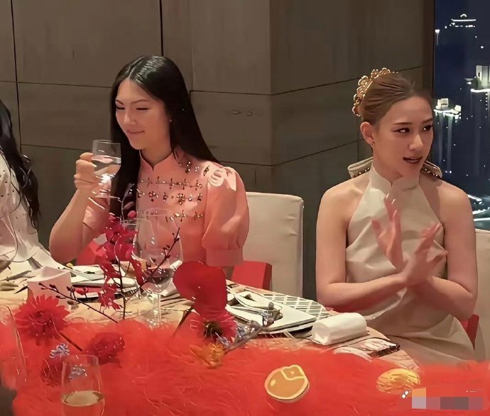 没想到王诗龄在一群千金里这么显大！