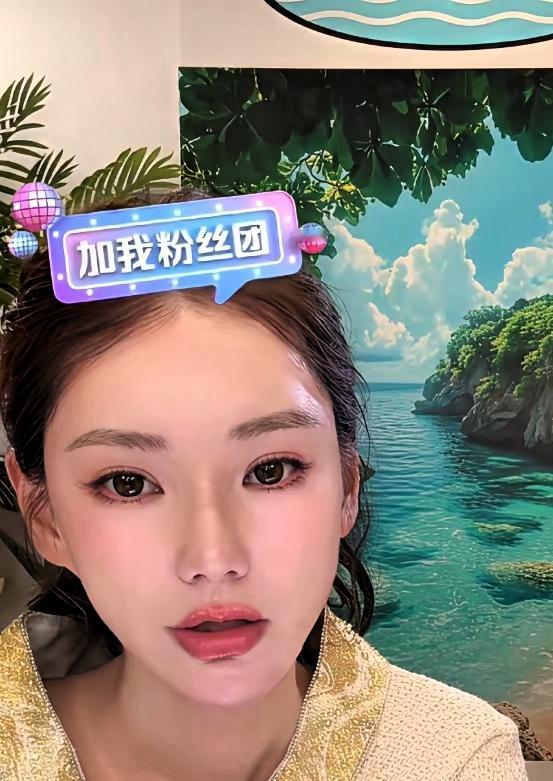 可是最近，她直播，一个人，没人帮，观众就，那么少，才五千人，大多时候，三千多人，