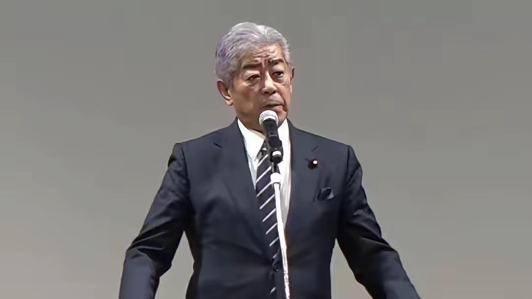 日本如今才想着调整地缘政治战略，不觉得为时已晚了吗？日本现在真是两头为难。