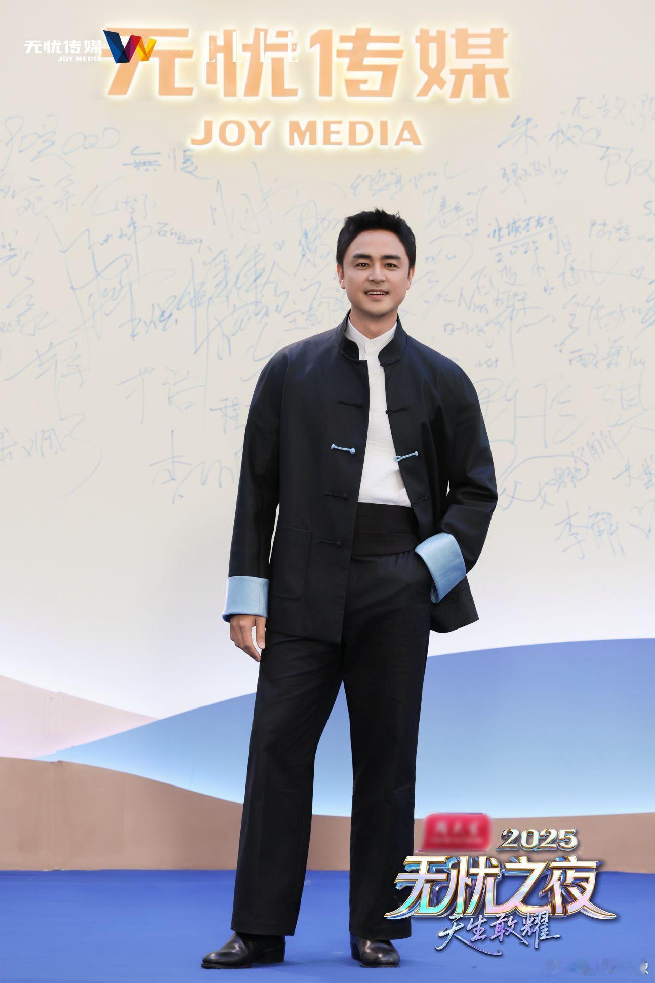 ELLE拍的无忧红人24K纯金大片 谁还没被ELLE和无忧之夜这组24k纯金大片