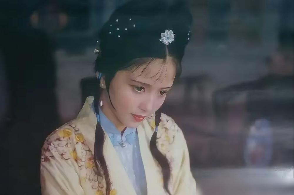 87版红楼梦刚开播，观众骂黛玉灰得像活死人的信堆了半桌！那时候资本还没渗透进