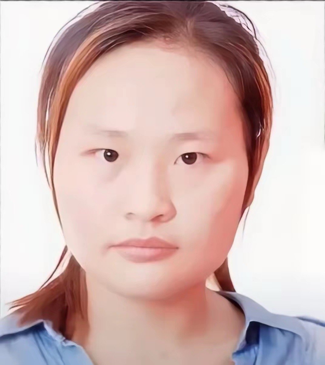 刚刷到安徽亳州的一桩荒唐事，人性的贪婪直刺眼球。俩穷光棍靠给人装土，硬把捡来的弃