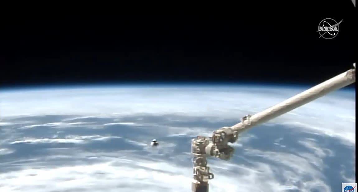 SpaceX星舰第九次试飞失败，这回最多只能给60分了，一级硬着陆二级载荷释放