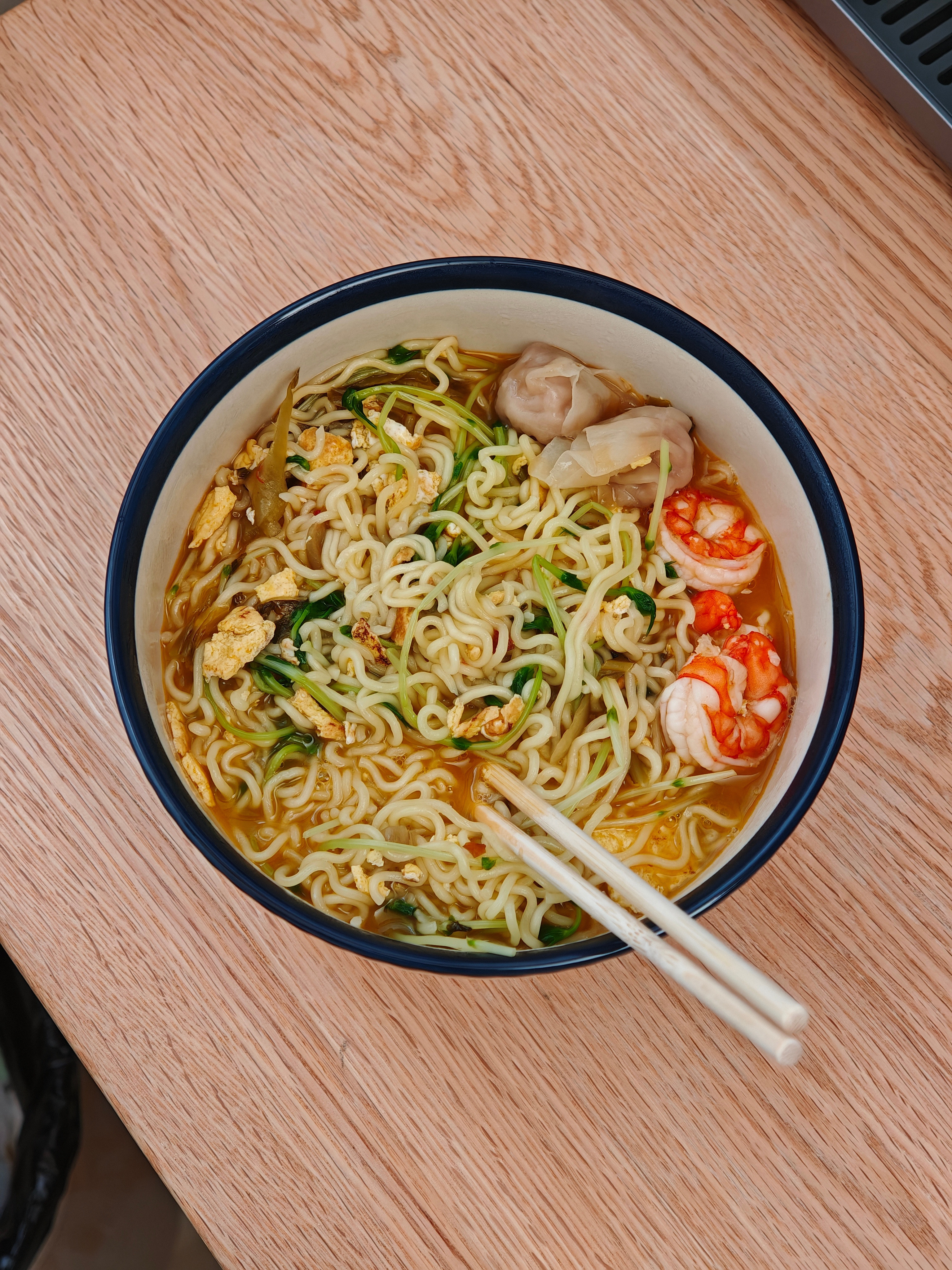 谁能拒绝早上来一碗酸菜面