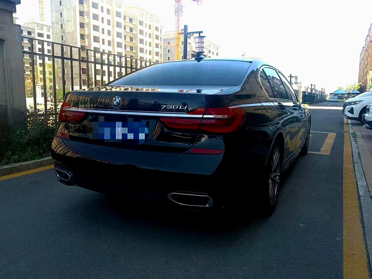 这代bmw7系成为了宝马7系在国人心目中最后的绝唱。说实话，这是一台很可惜的车。