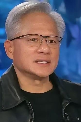 科技大佬黄仁勋说，我的公司员工，如果年薪是五十万美金，一年下来花费在智能软件上的