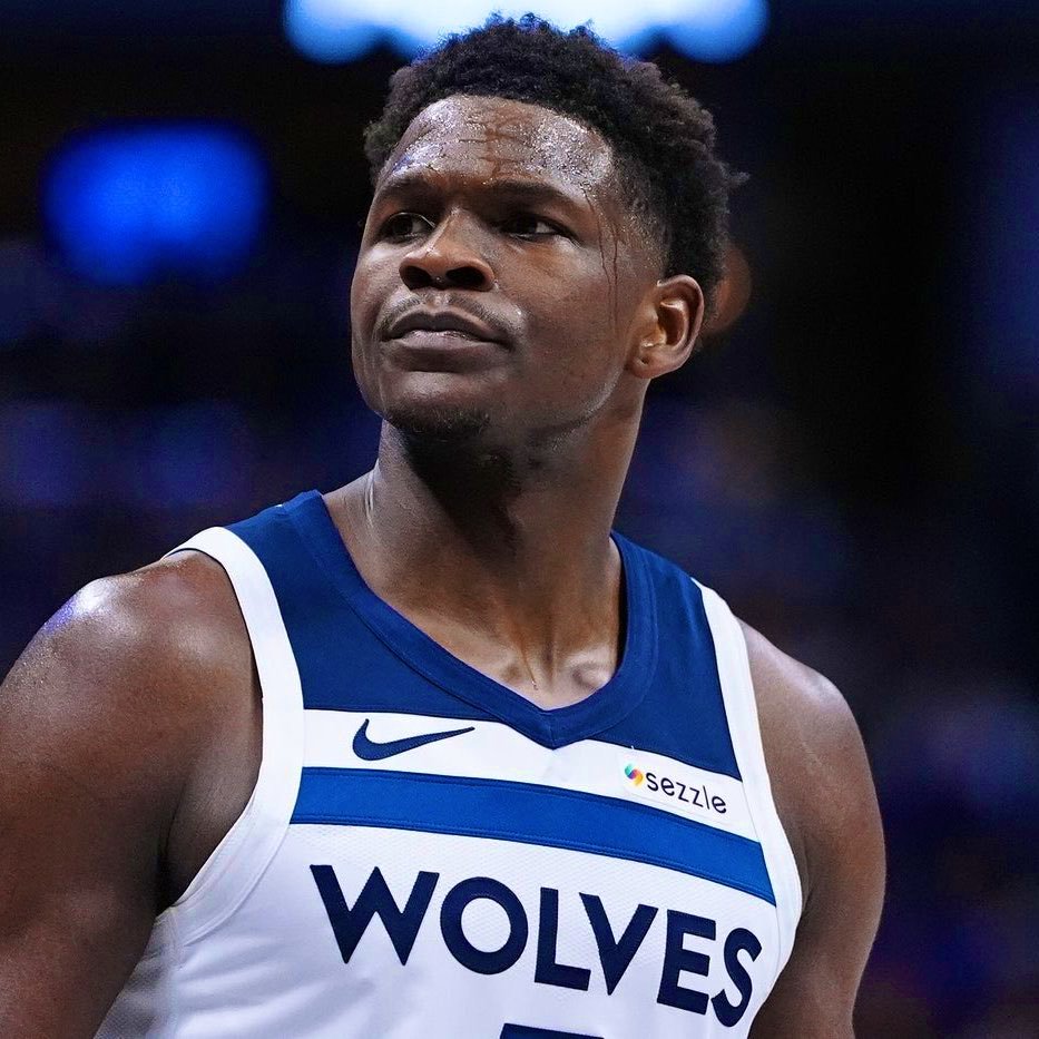 这赛季的爱德华兹，能否堪称超级巨星？？——场均登场35.5分钟——轰下29.7分