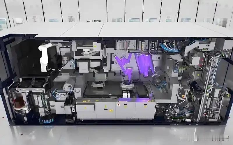 现在的中国芯片产业，不是什么至暗时刻，而是黎明前的破晓时分，我们已经走完了最艰难