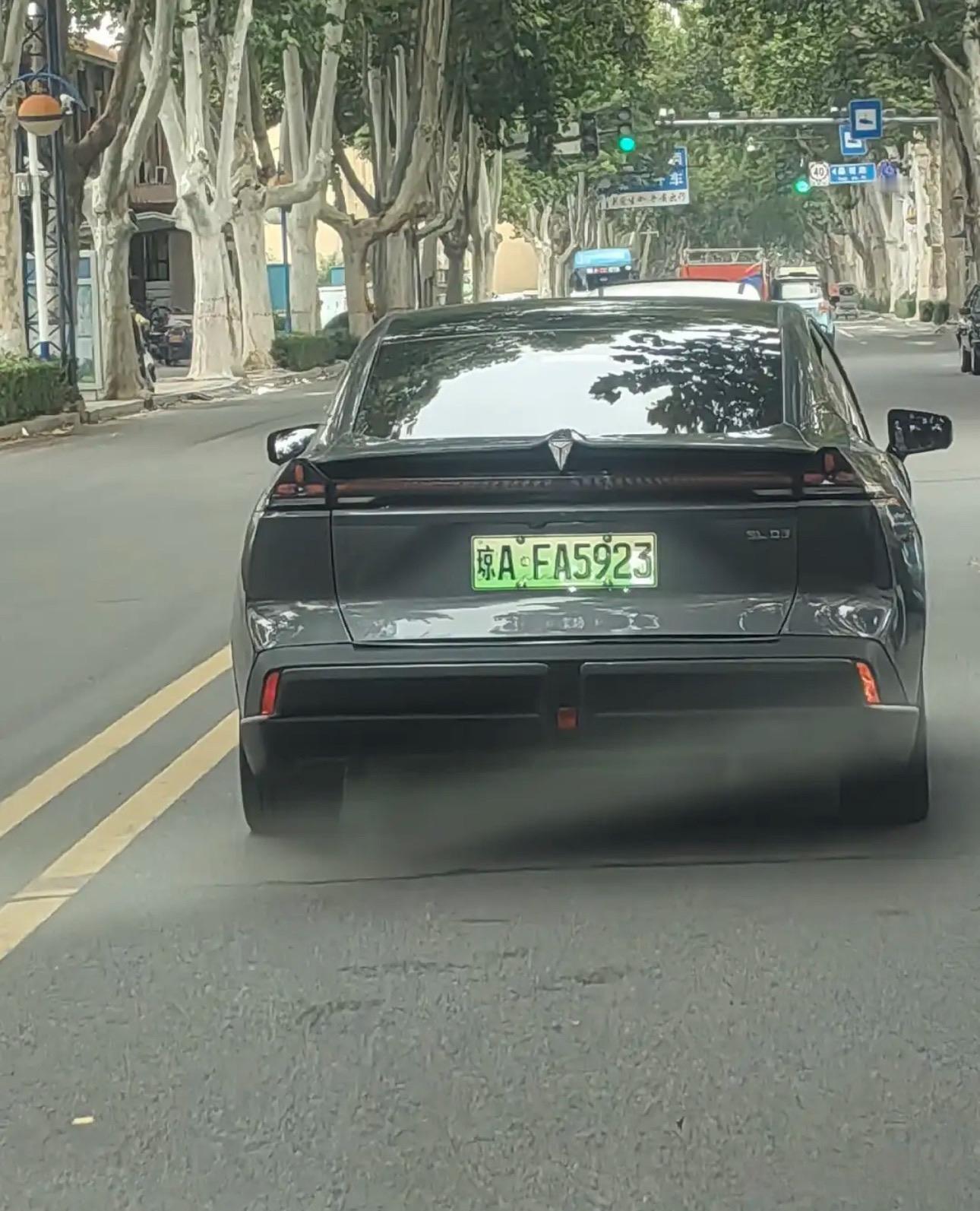 这是哪里的牌子，第一次见