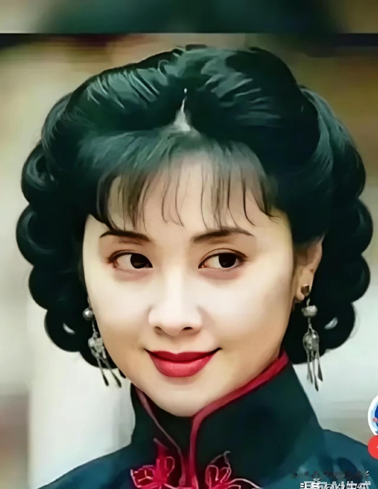 哎呀，这也太难为人了吧，九个美女让我选出一个最漂亮的，我实在是挑花了眼！都好看