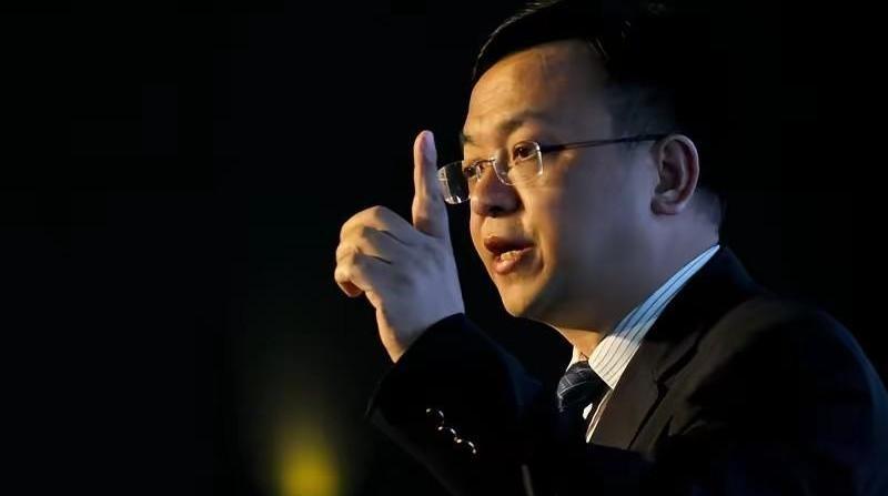 王传福说燃油车利润太高，这话简直是直接点名丰田。丰田一年挣了2500亿人民币，