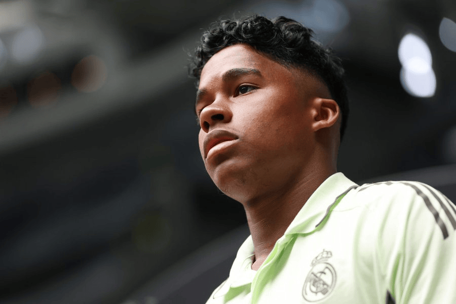 即将Here we go! 罗马诺: 恩德里克租借加盟里昂协议已达成