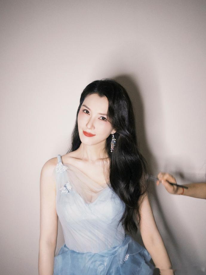 徐洁儿来修音响了这才是实力唱将！徐洁儿一开口自带混音效果，情绪唱功双在线，太牛了