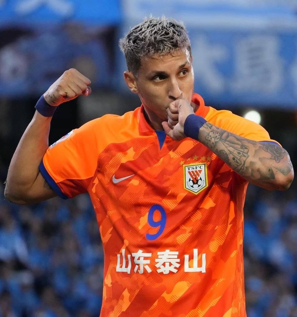 93球，克雷桑独霸历史第二！山东泰山3比1胜青岛海牛，巴西前锋克雷桑打进第一球